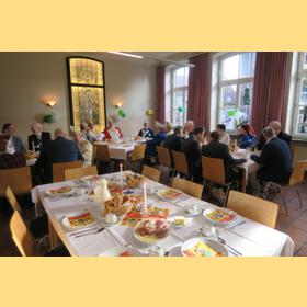 003  FK Frühstück